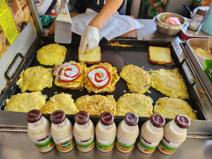 Gilgeori Toast (길거리 토스트) — Korean Street Toast