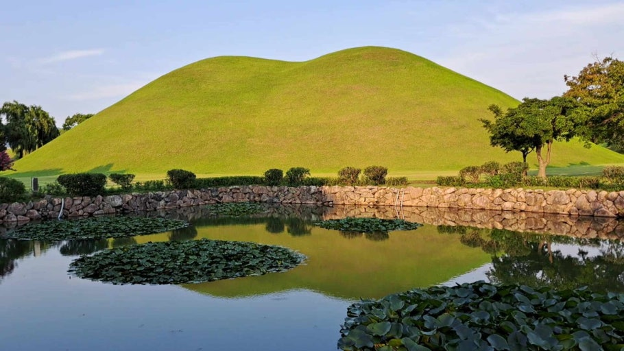 Tumuli Park (대릉원)