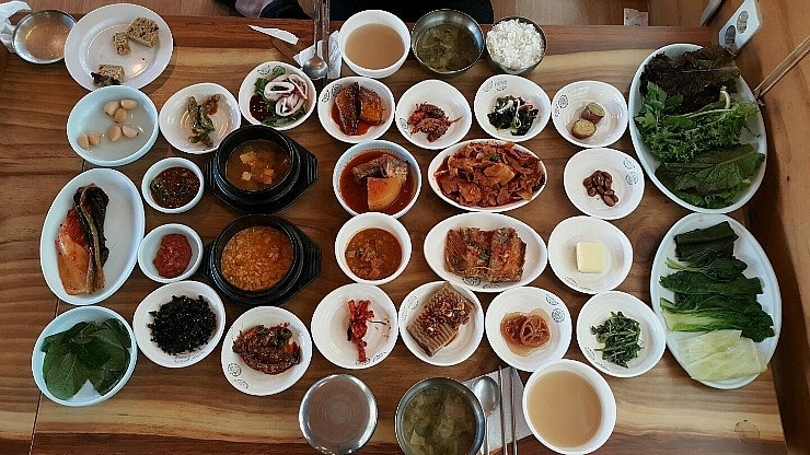 Ssambap (쌈밥)