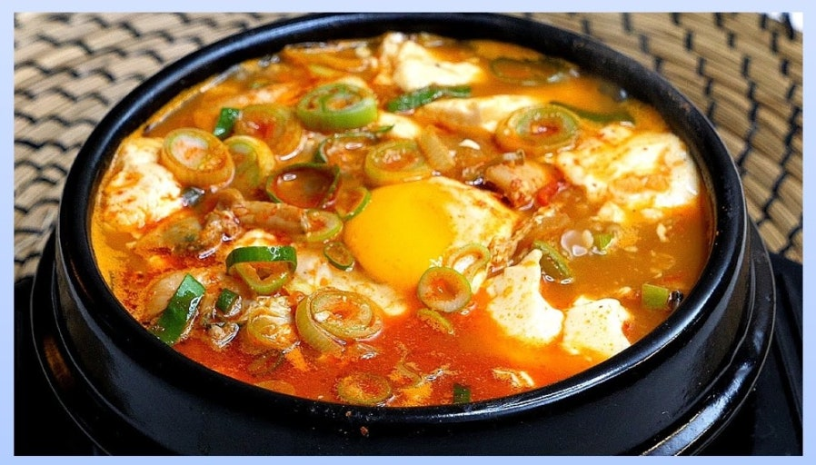 Sundubu jjigae (순두부찌개) 