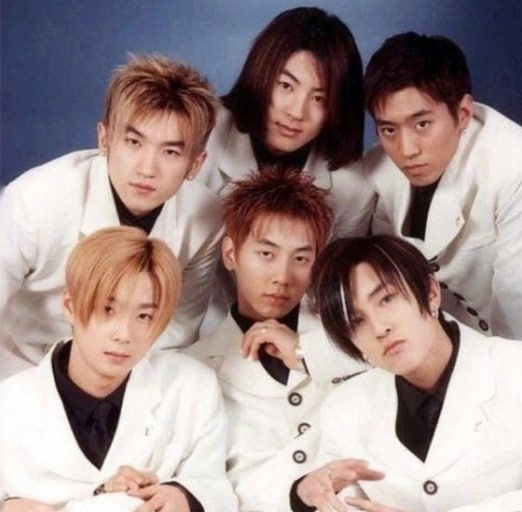 SHINHWA (신화)