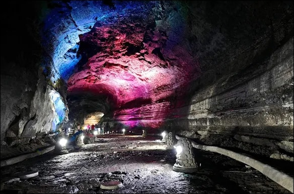 Manjanggul Cave (만장굴)
