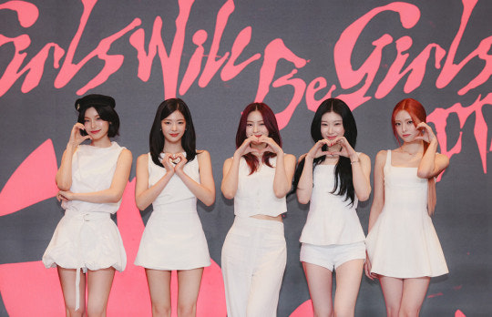 ITZY (있지)