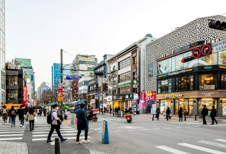 Sinchon and Ewha (신촌/이화)